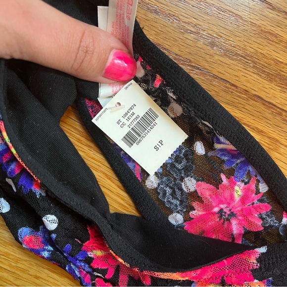 Victoria’s Secret PINK floral strapless bralette size small - Picture 2 of 4
